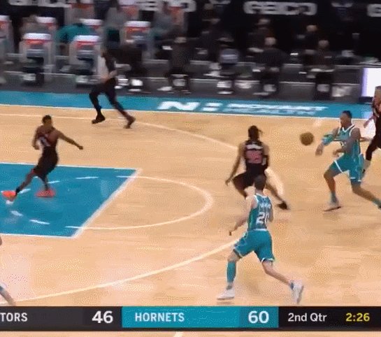 欧冠-三球一数据直追库里 他的远投被低估了太多！